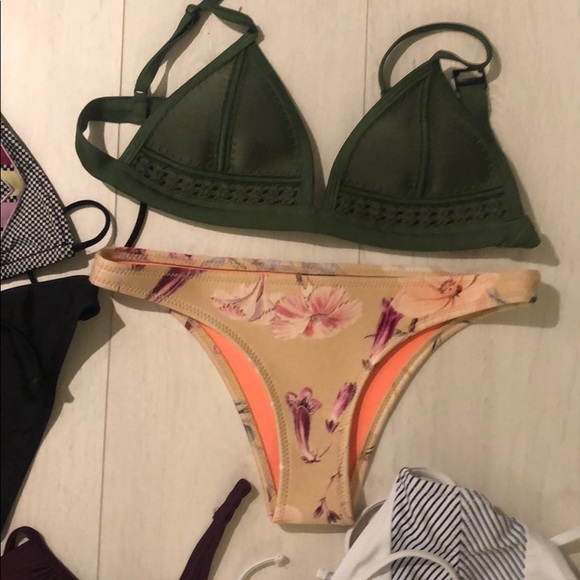 Bikini bundle - Picture 4 of 5